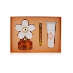 Marc Jacobs Daisy Love Coffret: Eau De Toilette Spray 100ml/3.4oz + Body Lotion 75ml/2.5oz + Eau De Toilette Spray 10ml/0.33oz 3pcs 7 Marc Jacobs Daisy Love Coffret: Eau De Toilette Spray 100ml/3.4oz + Body Lotion 75ml/2.5oz + Eau De Toilette Spray 10ml/0.33oz 3pcs -Demet Perfume Shop 25837678414 2